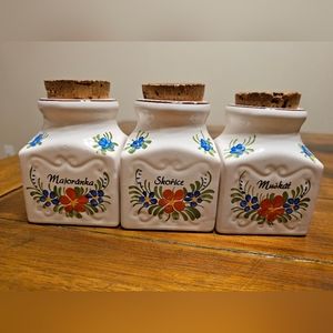 3-VINTAGE CZECH CERAMIC SPICE JARS HAND PAINTED (8 OZ)